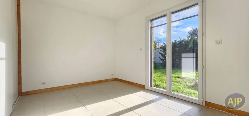 Maison - 104 m² - 4 pièces