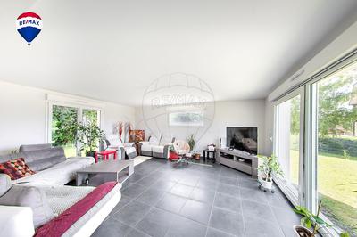 Maison - 140 m² - 4 pièces