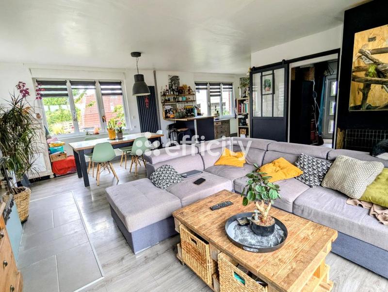 Maison - 93 m² - 4 pièces