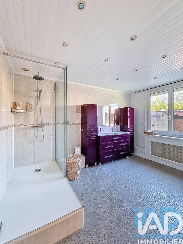 Maison - 95 m² - 5 pièces