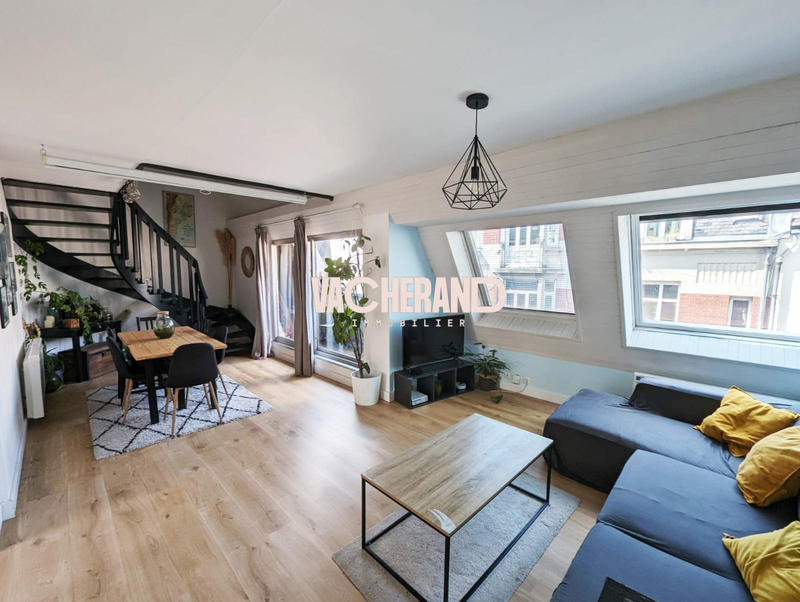 Appartement - 84 m² - 4 pièces