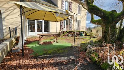 Maison - 170 m² - 8 pièces