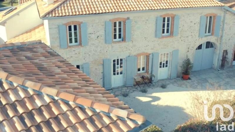 Maison - 350 m² - 10 pièces