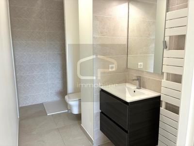 Appartement - 86 m² - 4 pièces