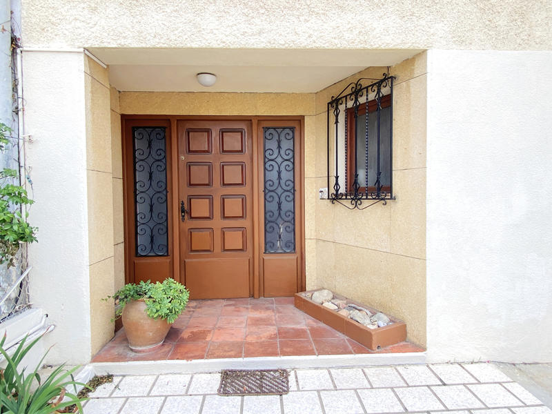 Maison - 207 m² - 8 pièces