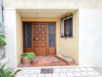 Maison - 207 m² - 8 pièces