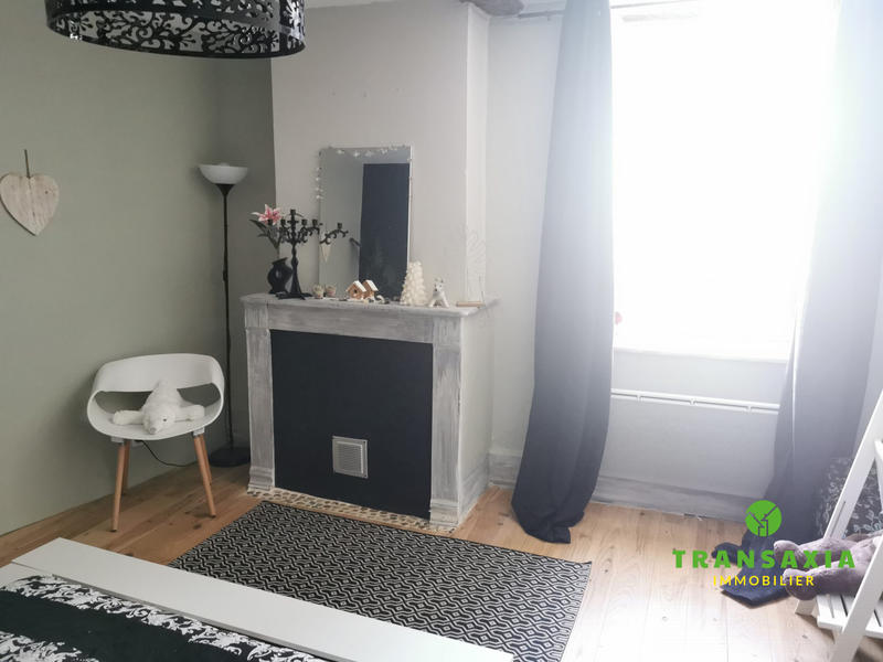 Maison traditionnelle - 306 m² - 16 pièces