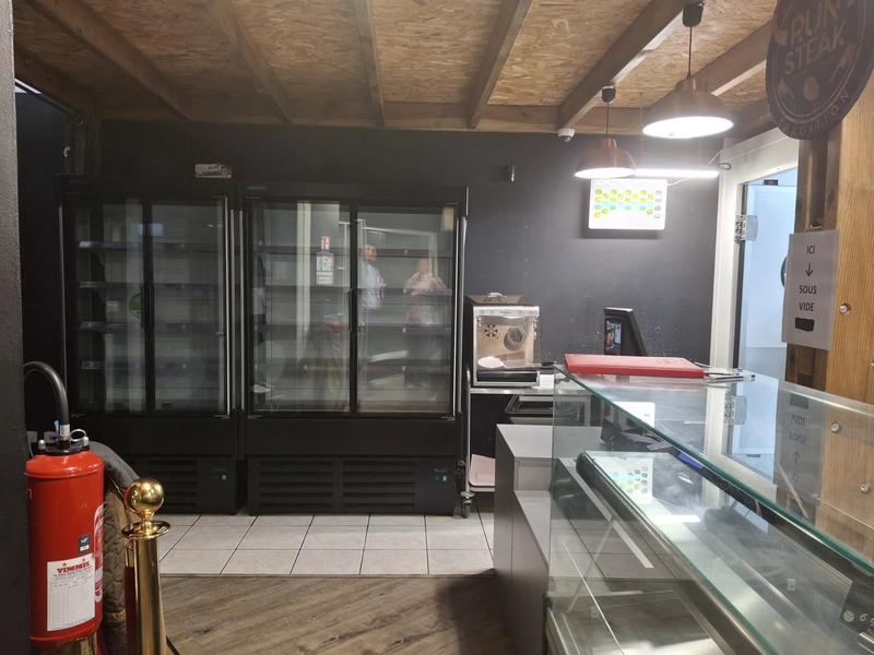 Magasins - 53 m² - 4 pièces