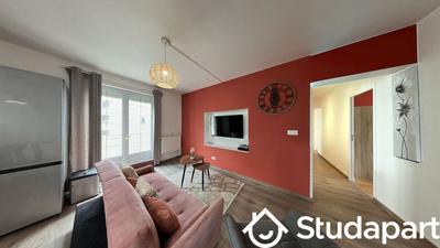 Chambre - 101 m² - 1 pièce