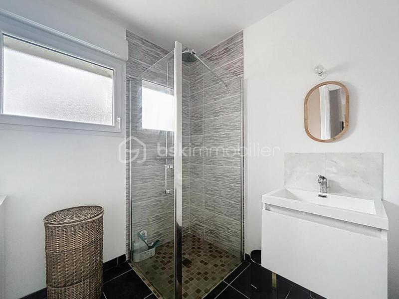 Maison - 102 m² - 5 pièces