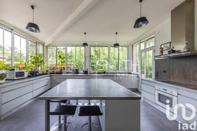 Maison - 223 m² - 10 pièces