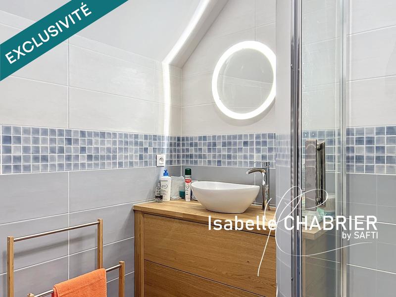 Maison - 253 m² - 6 pièces