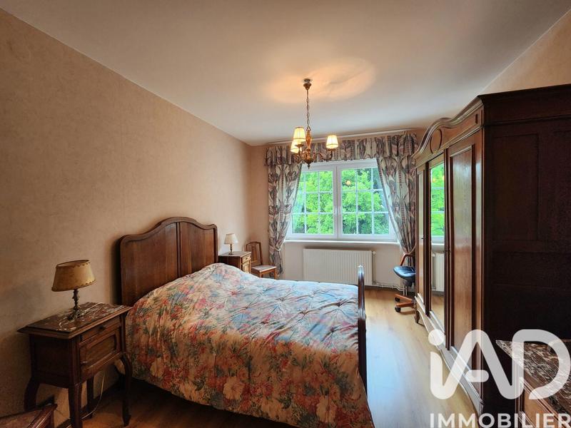 Maison - 212 m² - 8 pièces