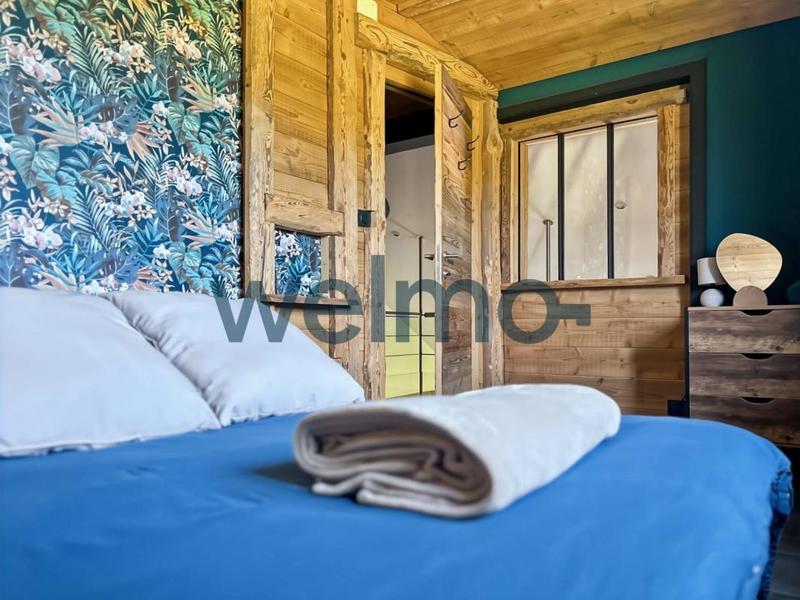 Châlet - 220 m² - 8 pièces