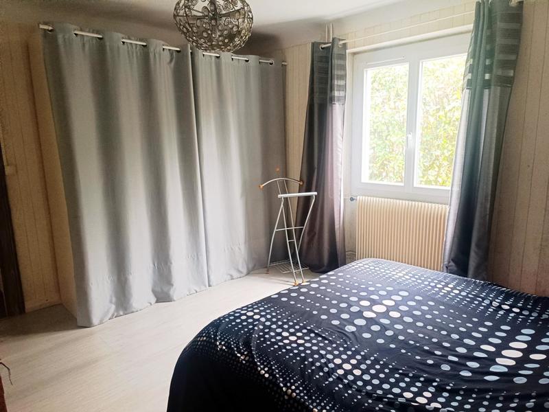 Maison - 220 m² - 8 pièces