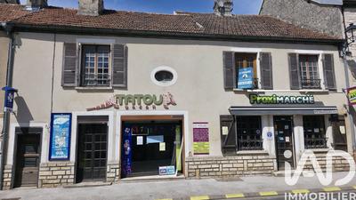 Maison - 204 m² - 8 pièces