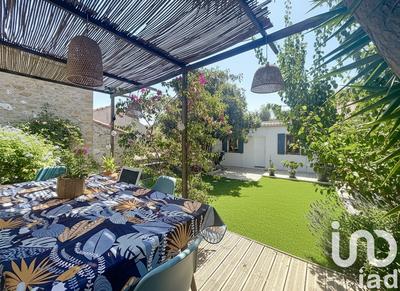 Maison - 140 m² - 5 pièces