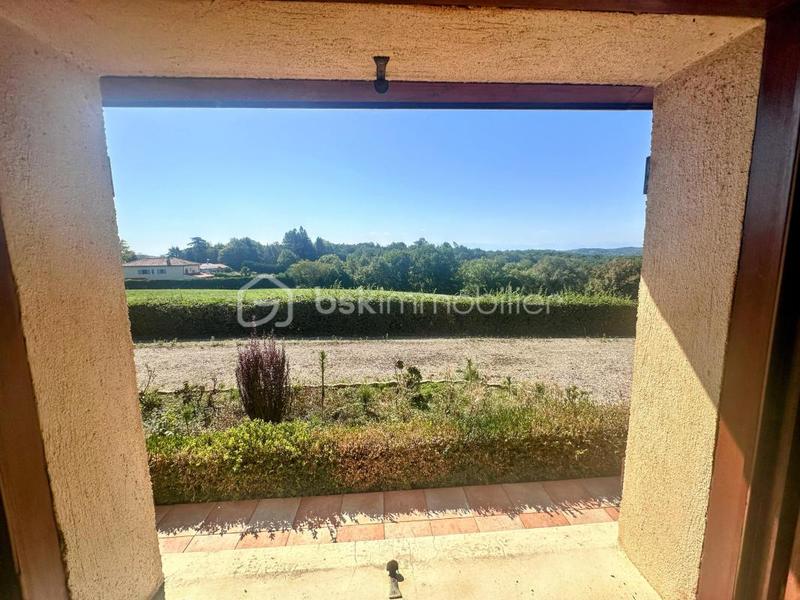 Maison traditionnelle - 148 m² - 9 pièces