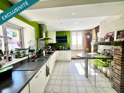 Maison - 180 m² - 6 pièces