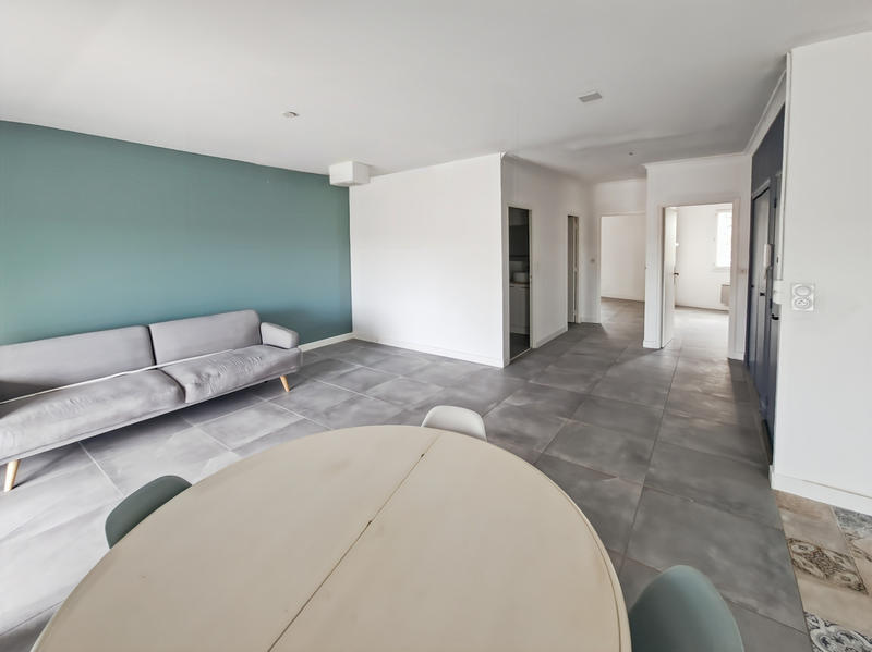 Immeuble - 143 m² - 6 pièces