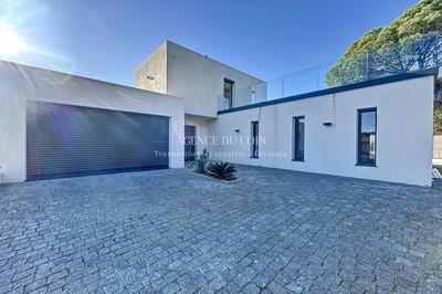 Maison - 155 m² - 5 pièces