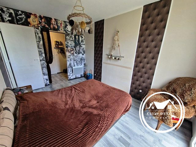 Maison - 98 m² - 5 pièces