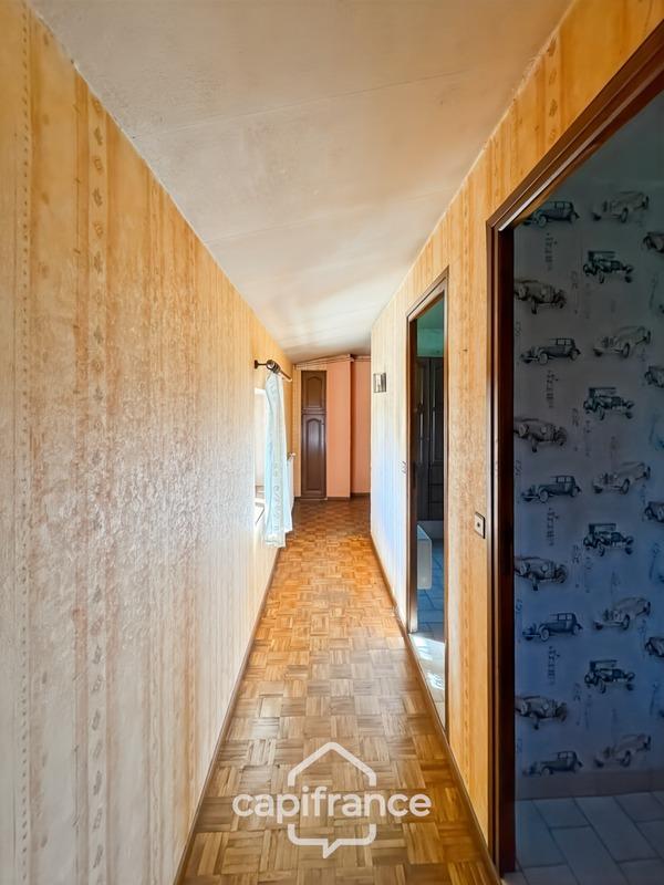 Maison - 185 m² - 6 pièces