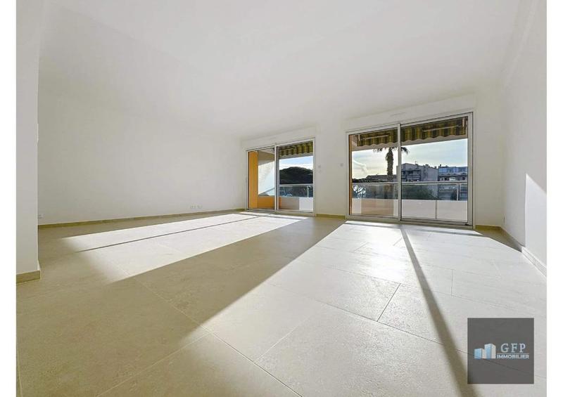 Appartement - 87 m² - 4 pièces