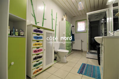 Maison - 325 m² - 8 pièces