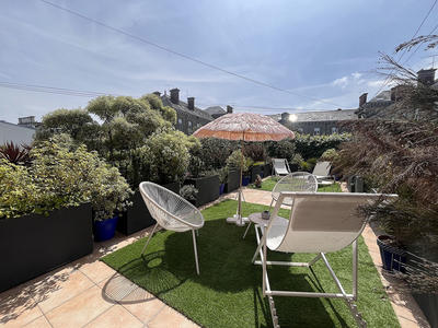 Maison - 200 m² - 7 pièces