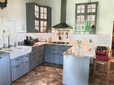 Maison - 251 m² - 8 pièces