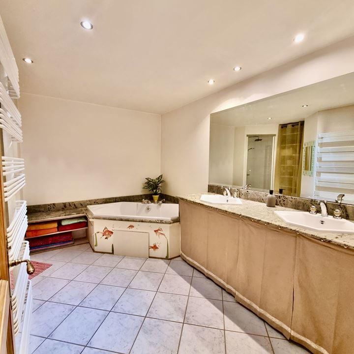 Maison de village - 174 m² - 5 pièces