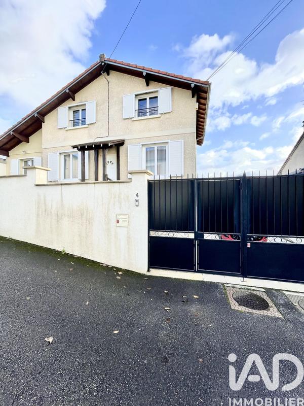 Maison - 93 m² - 5 pièces