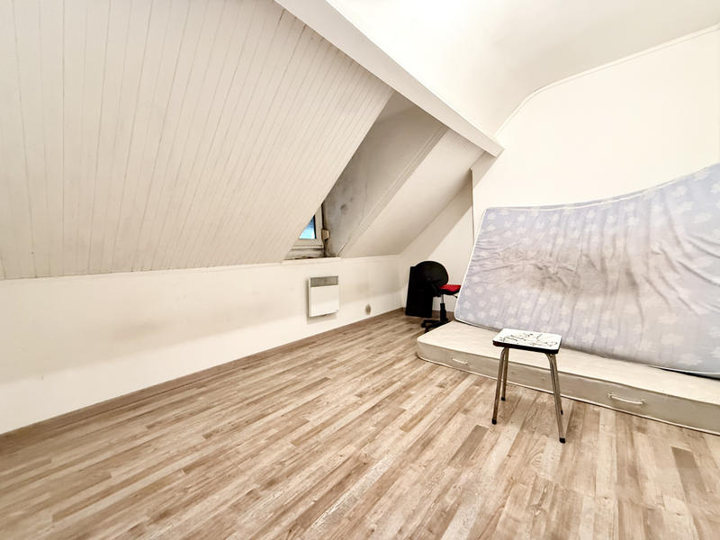 Maison - 99 m² - 5 pièces