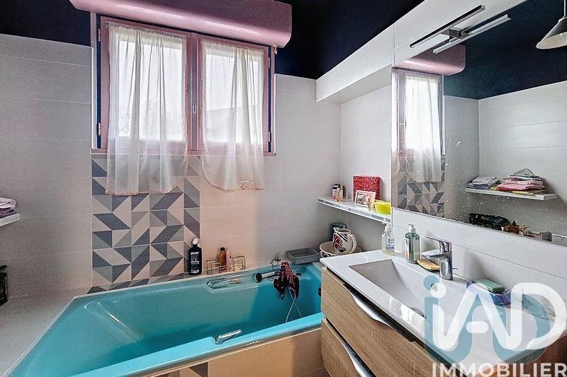 Maison - 190 m² - 11 pièces