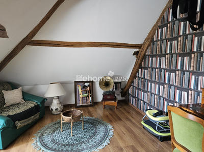 Maison traditionnelle - 170 m² - 6 pièces