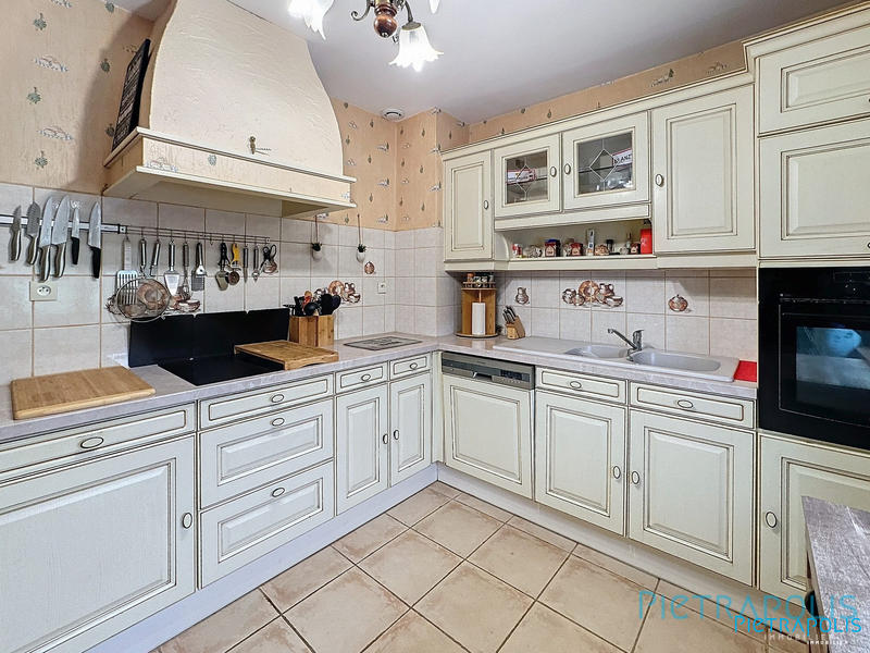 Maison - 128 m² - 7 pièces