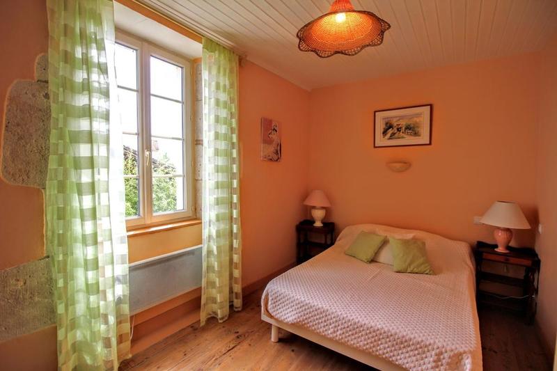 Maison - 295 m² - 10 pièces