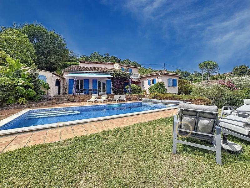 Villa - 171 m² - 6 pièces