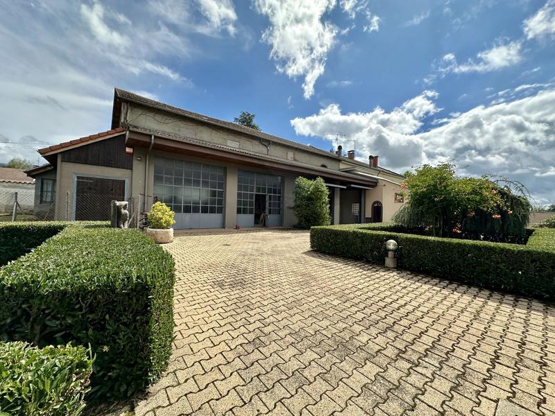 Maison de maîtres - 424 m² - 16 pièces