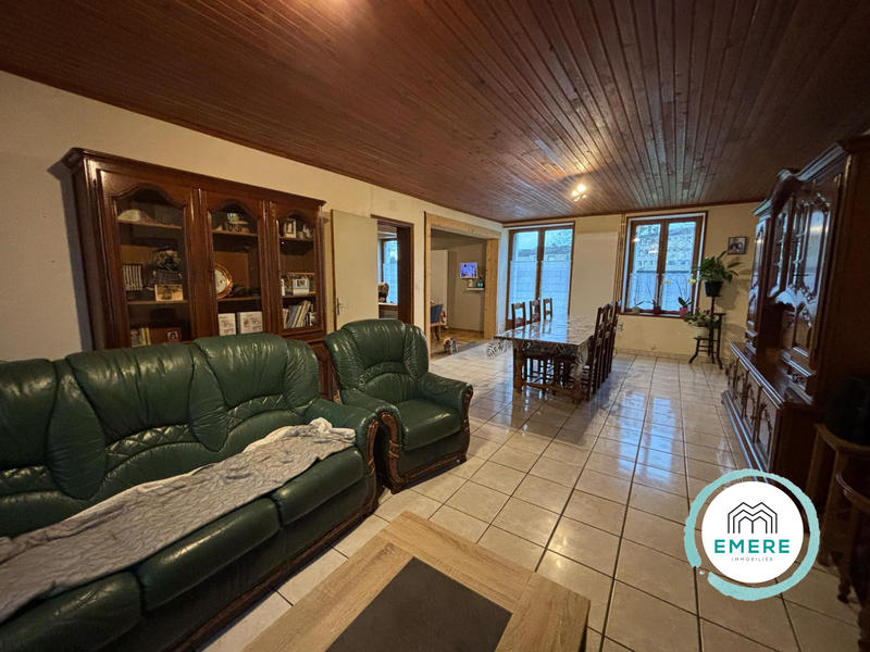 Maison - 150 m² - 8 pièces