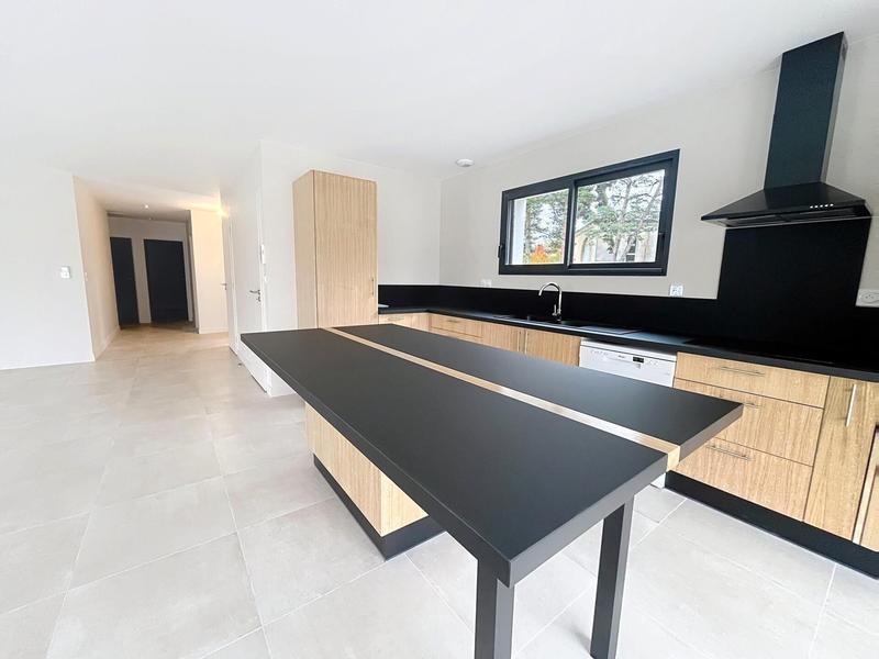 Maison - 145 m² - 5 pièces