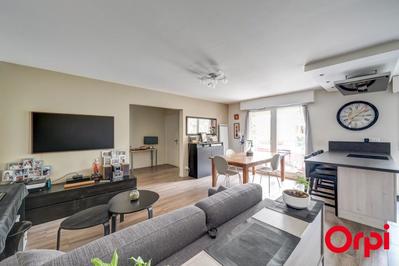 Appartement - 92 m² - 4 pièces