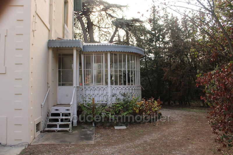 Demeure - 250 m² - 8 pièces