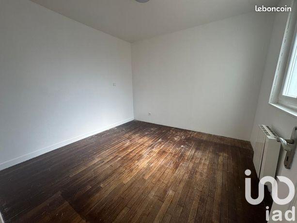 Maison - 94 m² - 7 pièces