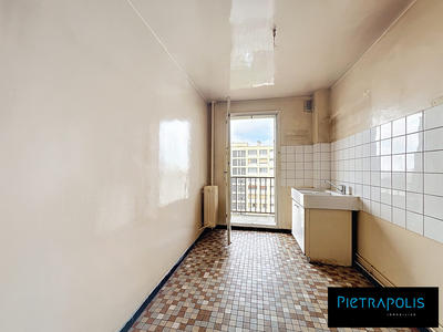 Appartement - 67 m² - 4 pièces