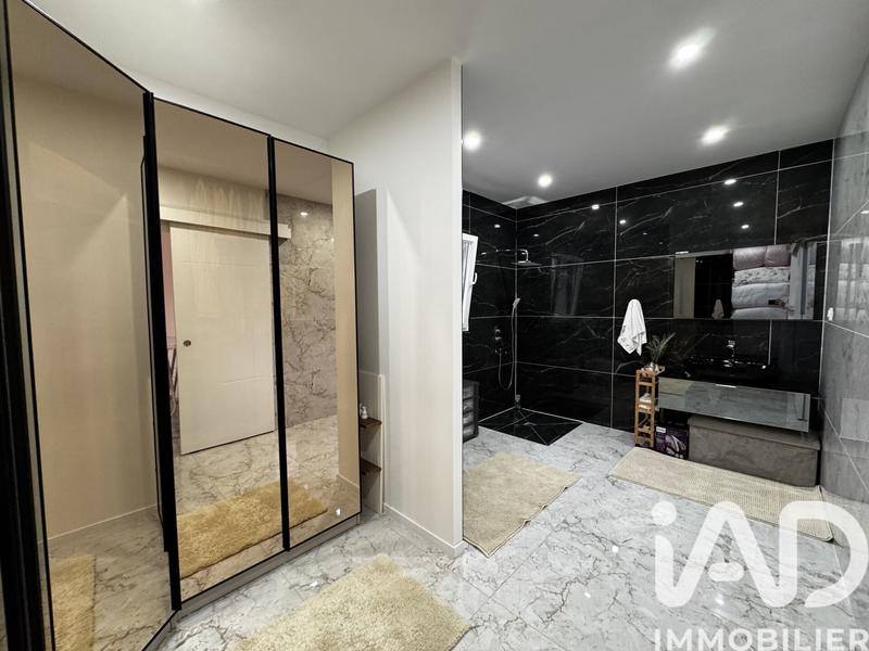 Maison - 142 m² - 4 pièces