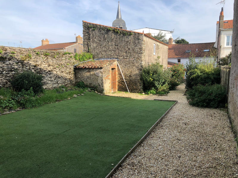 Maison - 140 m² - 5 pièces