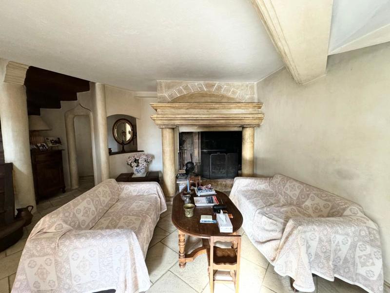 Villa - 200 m² - 6 pièces