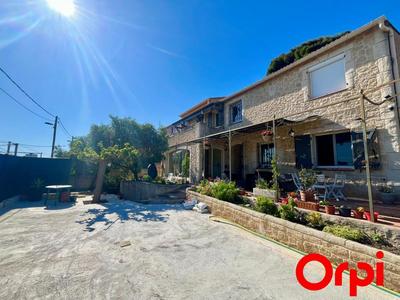 Appartement - 89 m² - 3 pièces